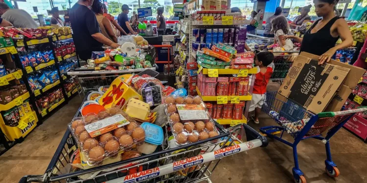 Prévia da inflação perde força pelo 2º mês e fecha junho em 0,41%