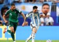 Messi vira maior artilheiro das copas e lidera Argentina em estreia