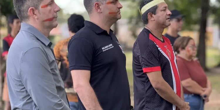 Seduc dialoga e recebe demandas da comunidade escolar na Terra Indígena Mãe Maria