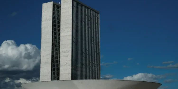 Governo enviará projeto à Câmara para aumentar limite do MEI