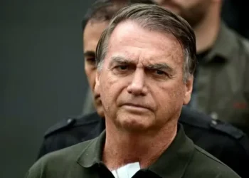 Deputado aciona TSE para investigar carta de Bolsonaro como propaganda antecipada
