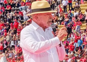 Conectando passado, presente e futuro, Lula inicia campanha de reeleição no ABC Paulista