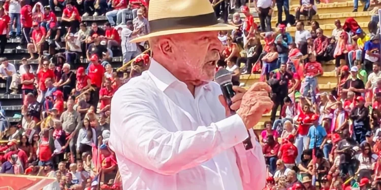 Conectando passado, presente e futuro, Lula inicia campanha de reeleição no ABC Paulista